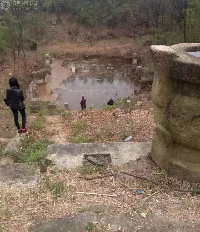 龙王山地的“天官坟“”埋葬着一位施姓大清官