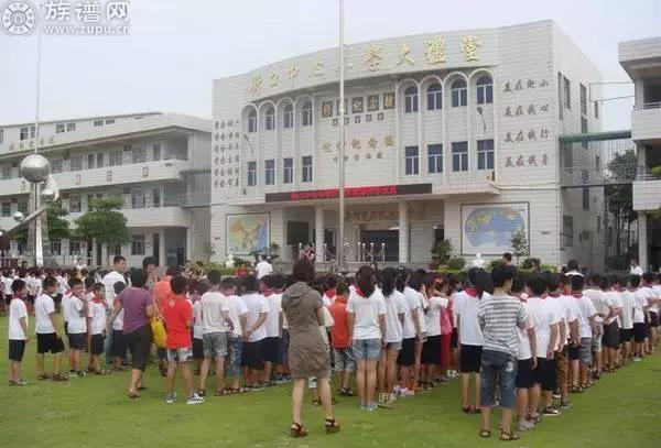 百年前施氏族人捐建了学堂如今的衙口中心小学