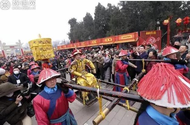 北京地坛检票员齐学恩，扮演乾隆皇帝祭地二十七载